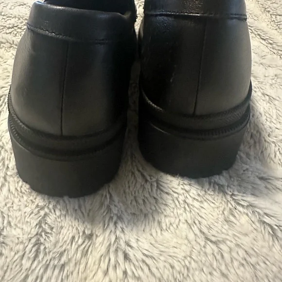 ‘Almost Perfect’ Zoe Chunky Loafer - Picture 5 of 6